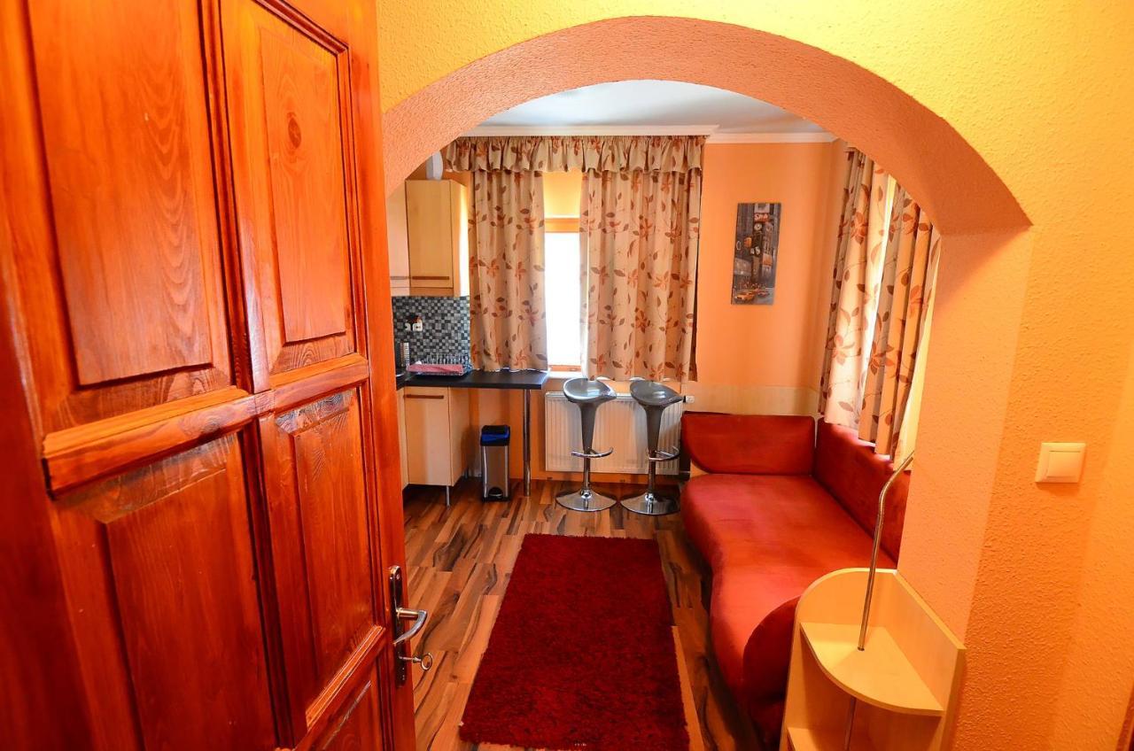 Medora Park - Bagolyvar Apartmanhaz Gárdony エクステリア 写真